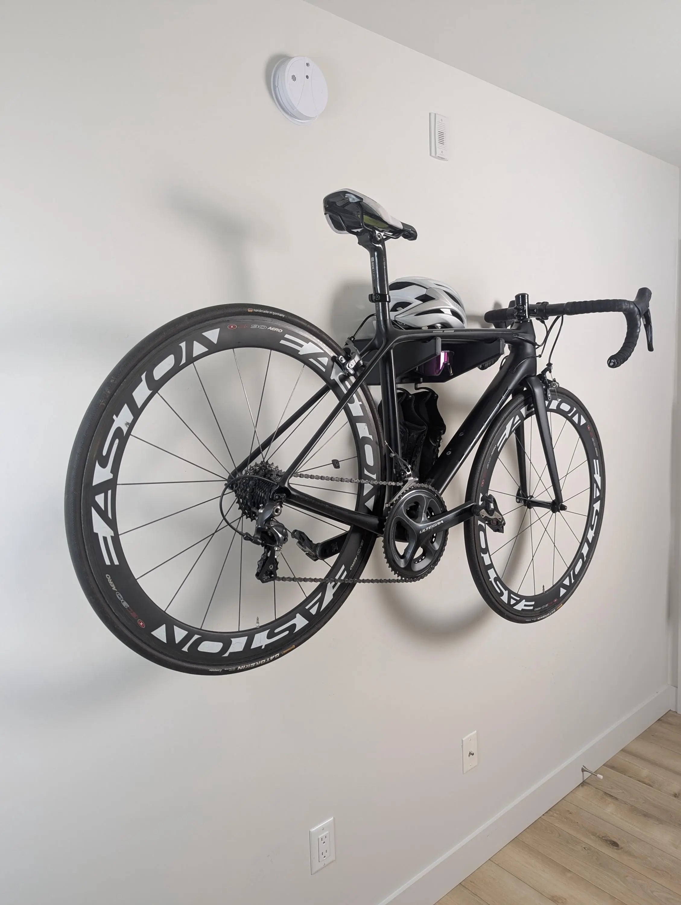 Bike Wall Mount with Helmet, Glasses & Shoe Storage Roadmode